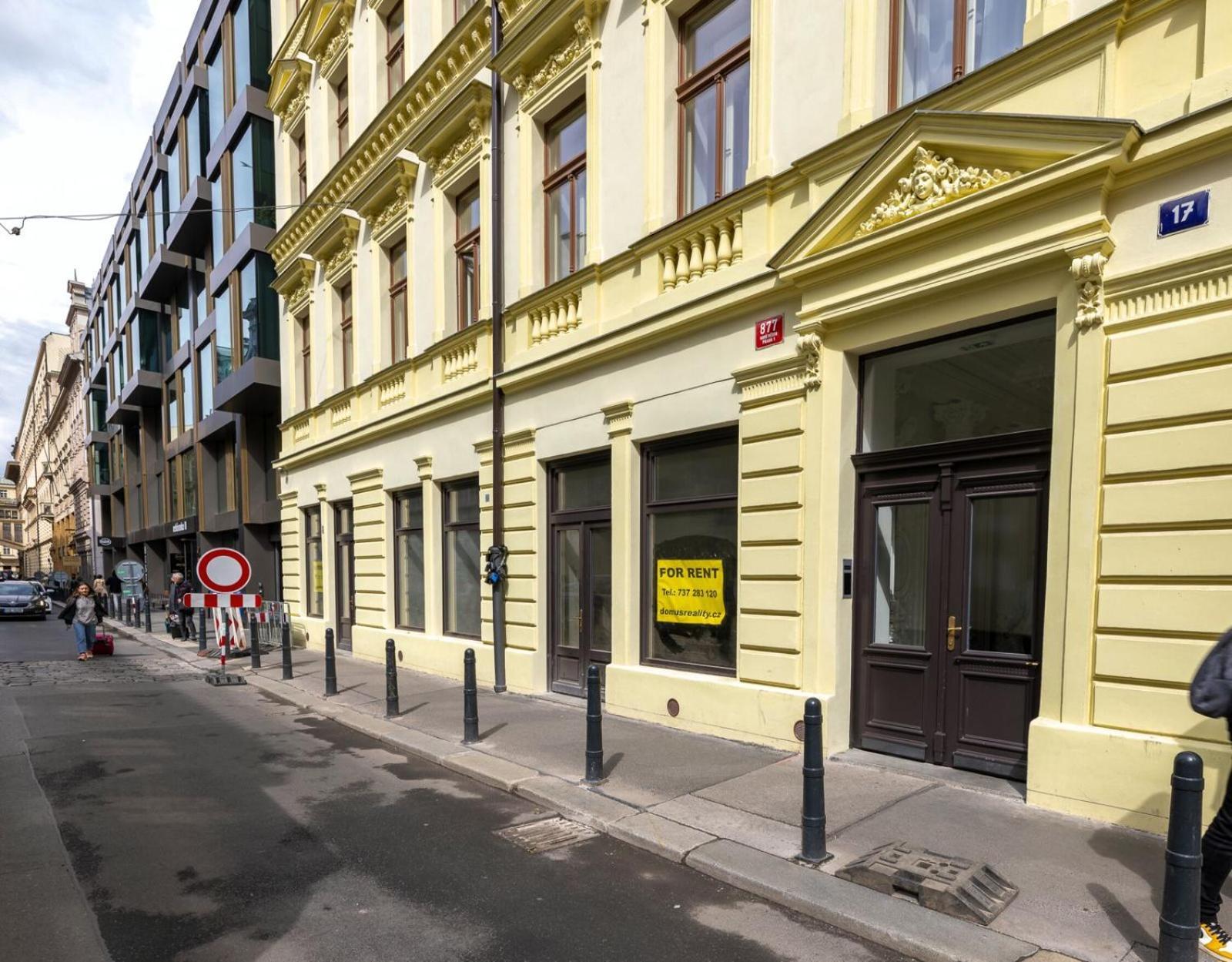 Modern Urban Room In The City Center Of Praga Esterno foto